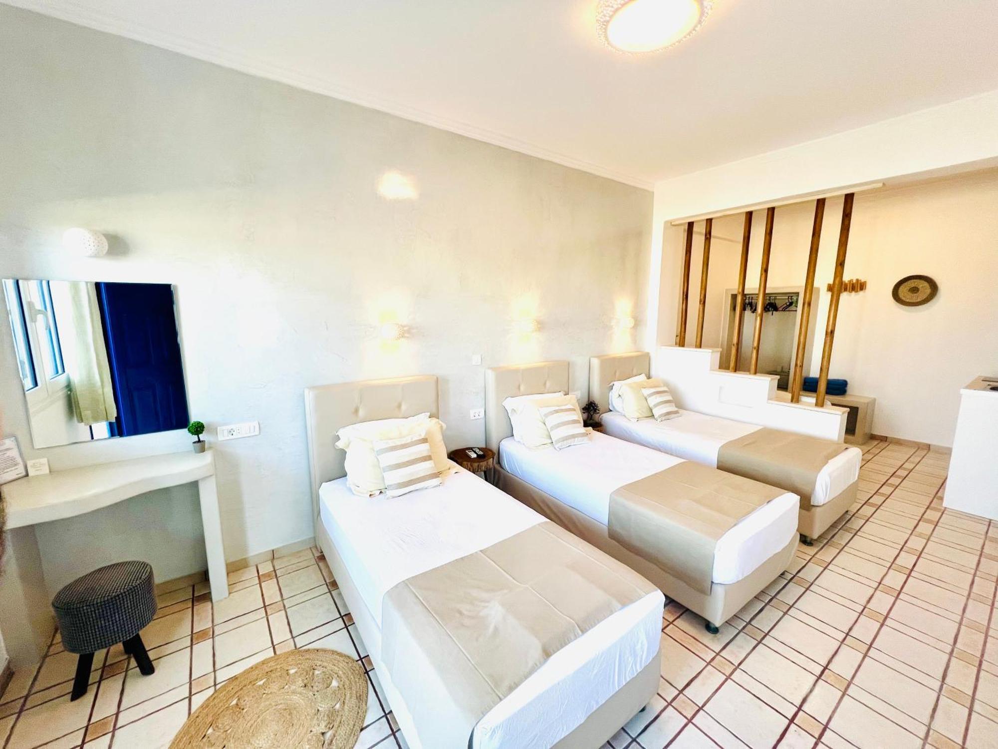 Arapiou Aparthotel 3*