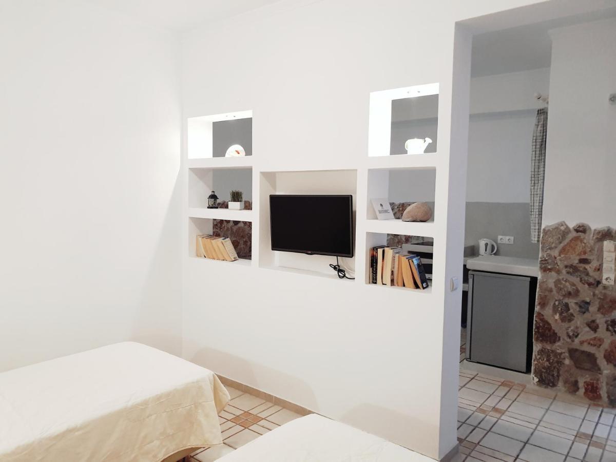 Arapiou Hotel apartamentowy Perivolos